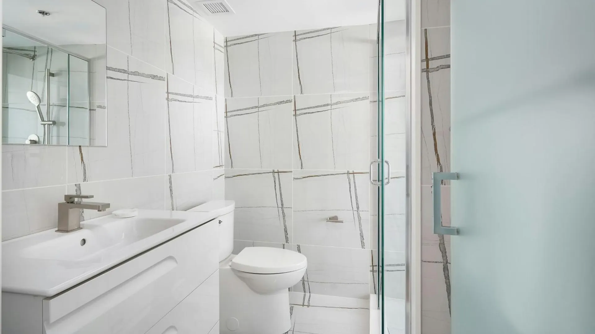 فندق Sonder By Marriott Bonvoy La Galerie مونتريال